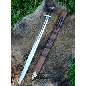 10c Viking Sword w/ scabbard, five-lobed pommel, practical blunt