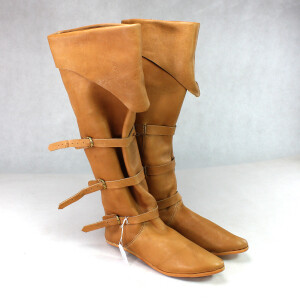 Bucket boots brown with nailed sole 46