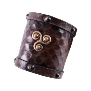 Kleiner Armschützer aus Leder mit Keltischem Triskel-Motiv