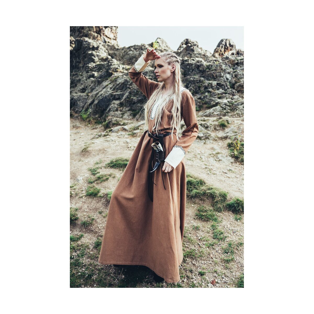 Wikinger Kleid mit Stickereien XS