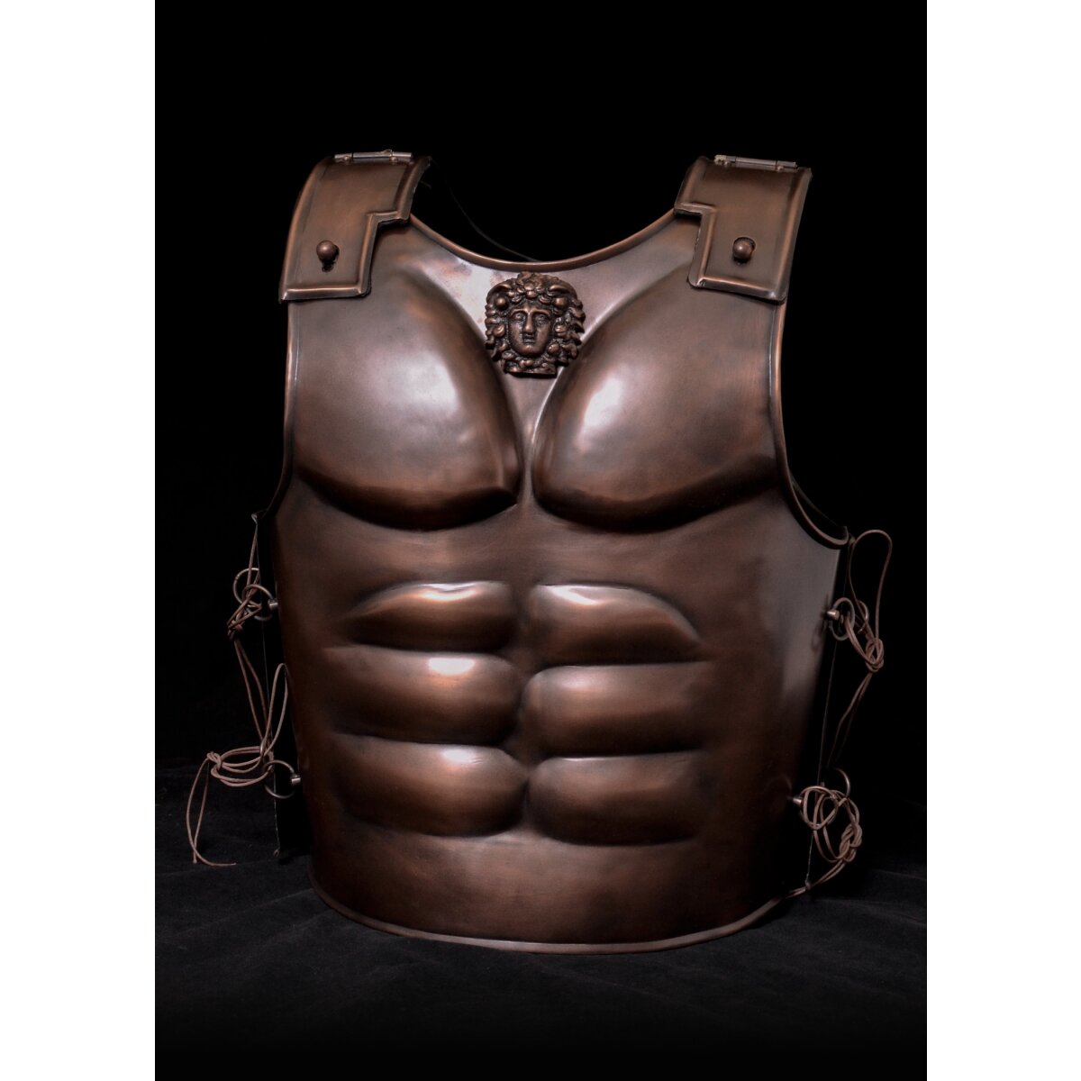 Armure musculaire spartiate en acier avec finition bronze