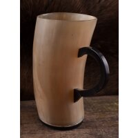 Horn drinking mug / beer mug