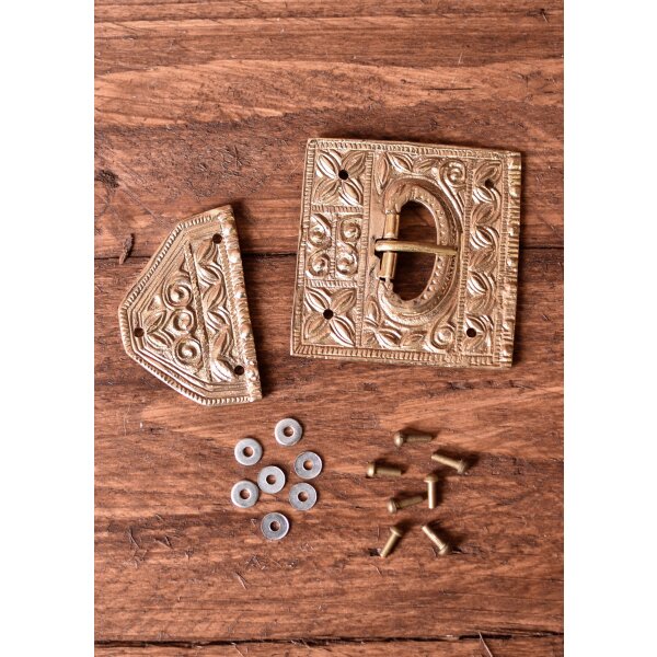 Roman belt buckle set for cingulum with end fittings and rivets