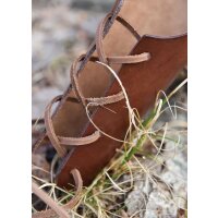 Short combat cuff brown with leather strap