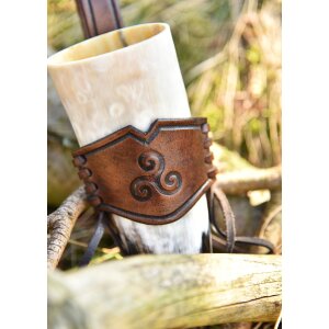 Leder Hornhalter für Trinkhorn dunkelbraun, geprägte Triskele, Größe S 0,2-0,3l