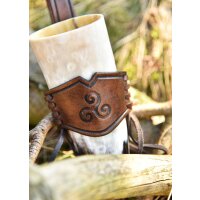 Leder Hornhalter für Trinkhorn dunkelbraun, geprägte Triskele, Größe L 0,4-0,9l