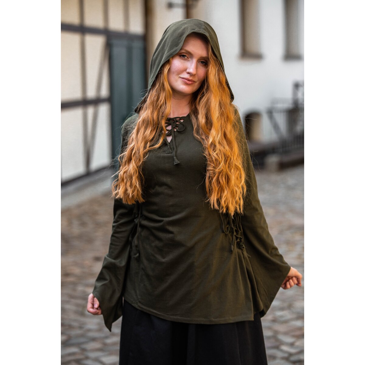 Laced top "Lea" with hood - olive green