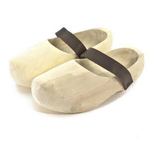 Wooden clogs 38