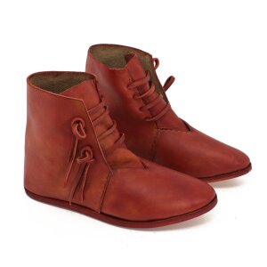 Half boots laced with hobnailed soles korduan red size 38