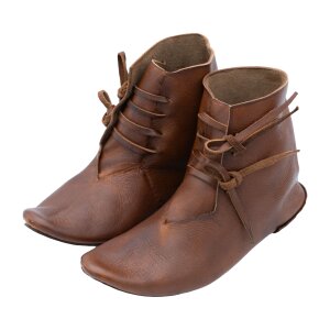 turn sewn or reversed sewn medieval shoes or half boots vegetal brown 