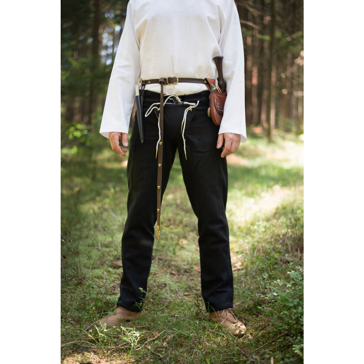 black, Late 64,00 pants 14th-15th century € medieval